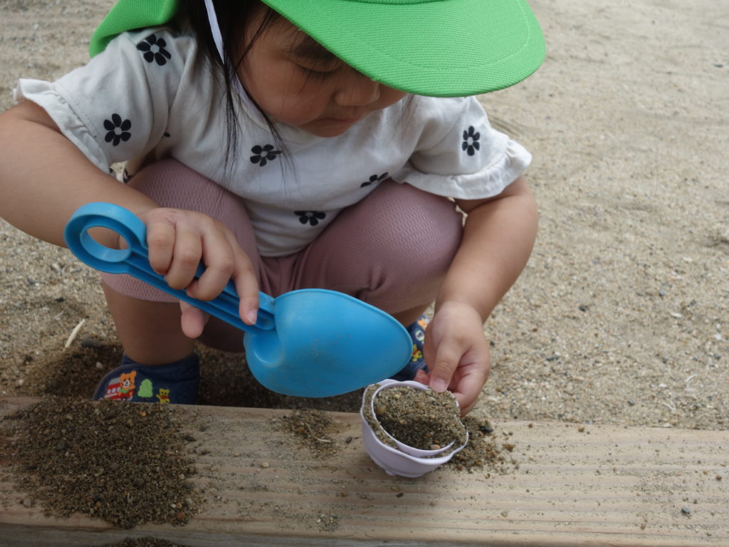 🐹砂場でままごと①🍴